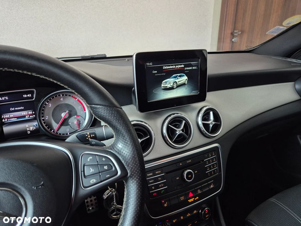 Mercedes-Benz GLA 180 (CDI) d 7G-DCT AMG Line - 20
