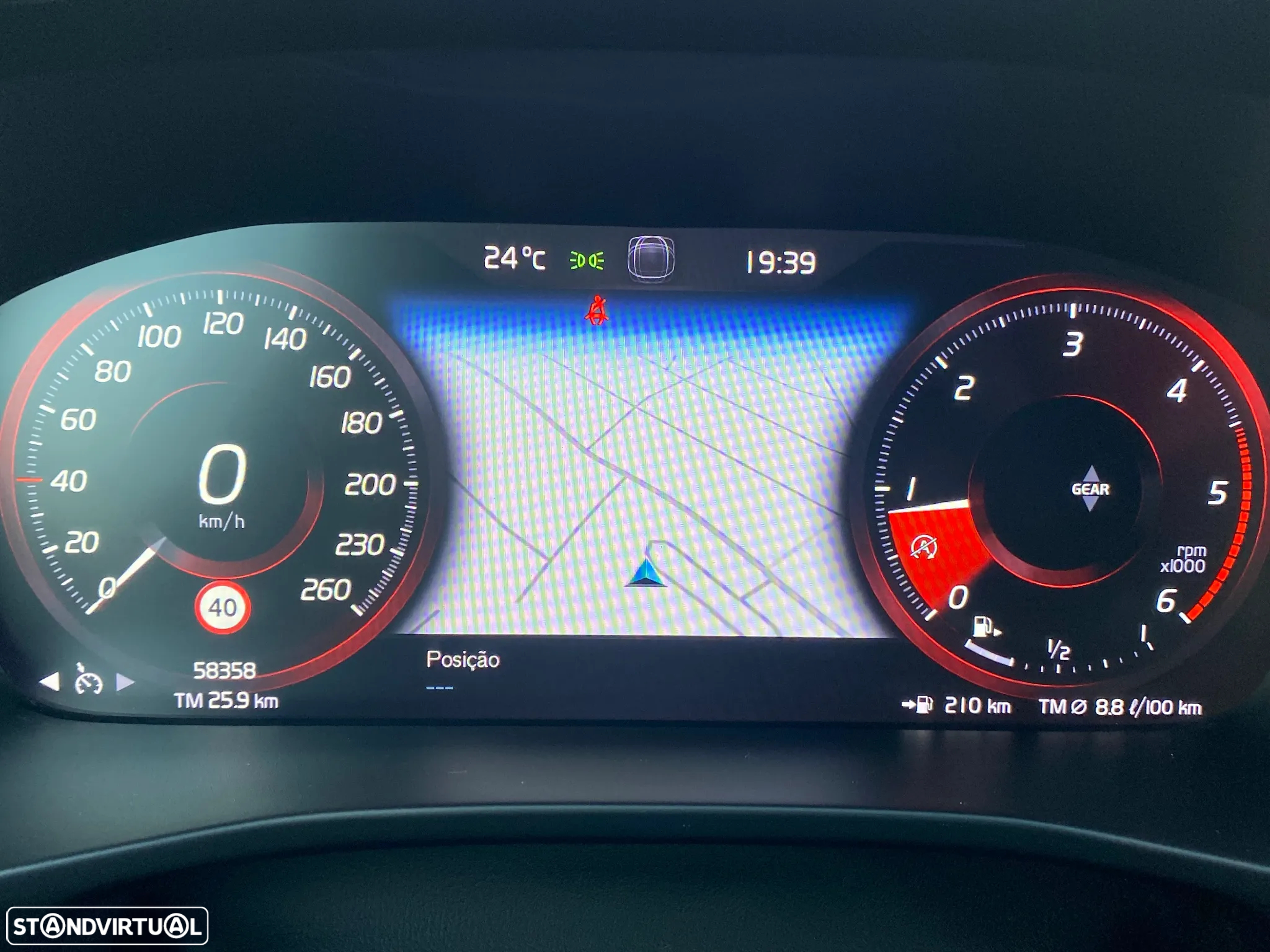 Volvo XC 40 2.0 D3 Momentum Plus - 6