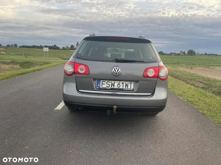 Volkswagen Passat 1.9 TDI Comfortline - 5