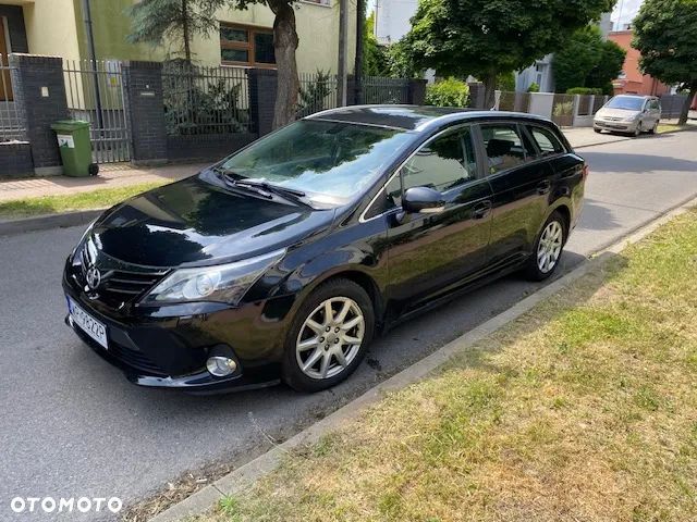 Toyota Avensis 2.0 D-4D Executive - 7
