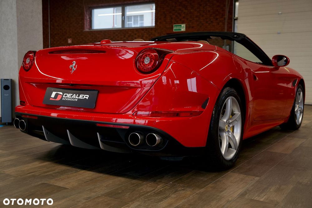 Ferrari California T - 9