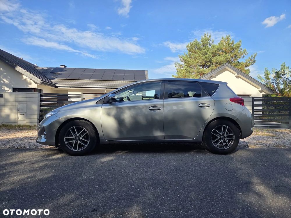 Toyota Auris - 18