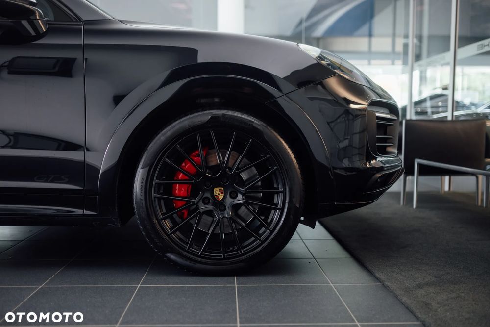 Porsche Cayenne GTS - 34