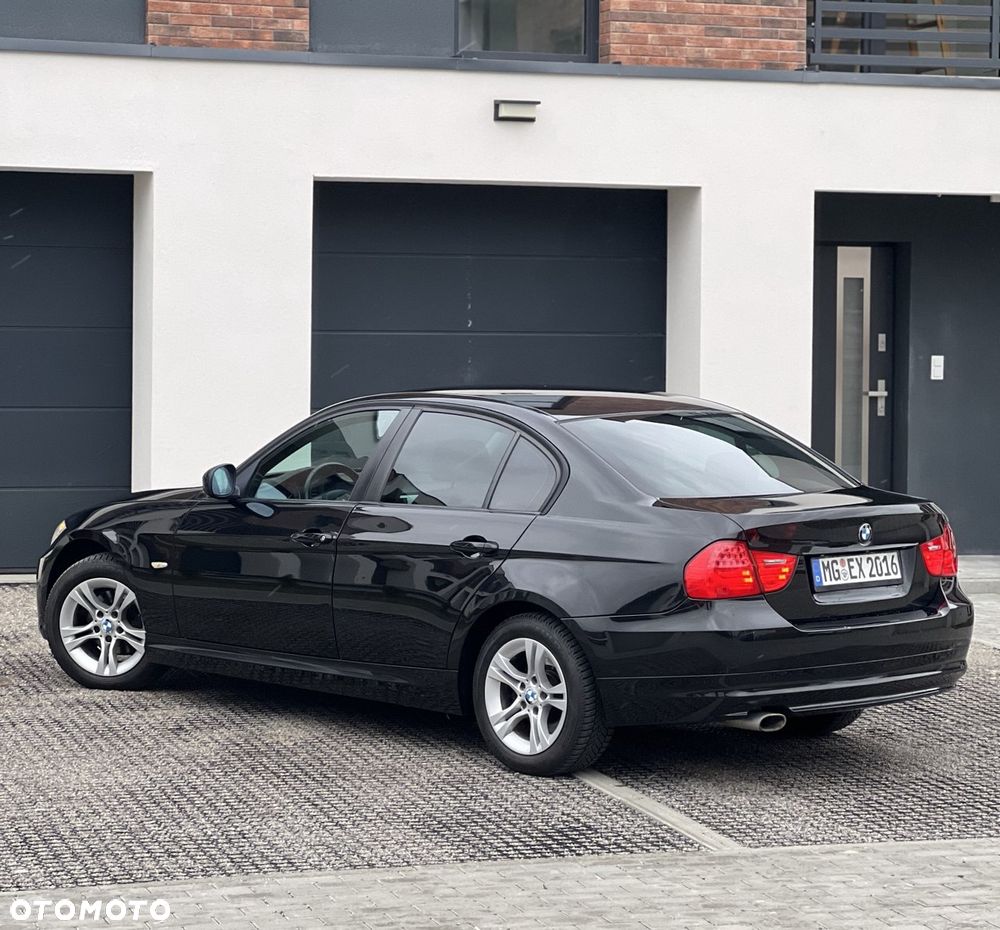 BMW Seria 3 318d DPF Edition Exclusive - 13