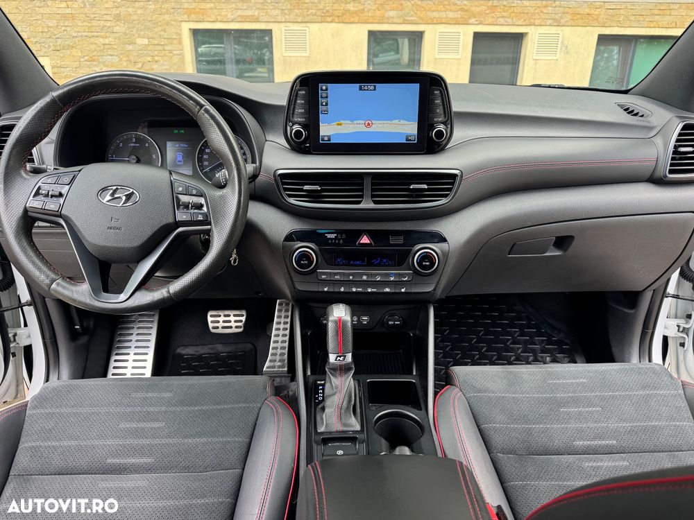 Hyundai Tucson 1.6 CRDi 4WD 7DCT Premium - 25