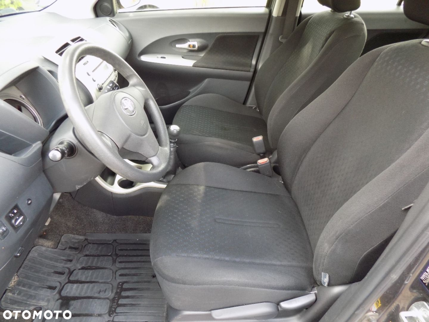 Toyota Urban Cruiser - 7