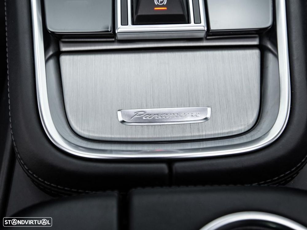 Porsche Panamera 4 S - 30