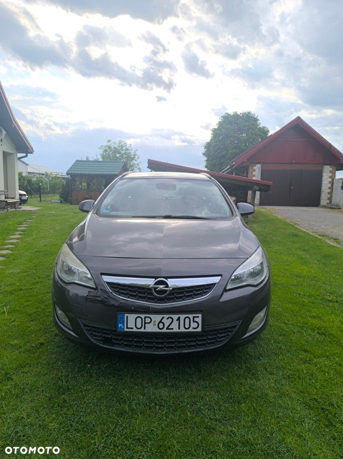 Opel Astra 1.7 CDTI Cosmo - 8