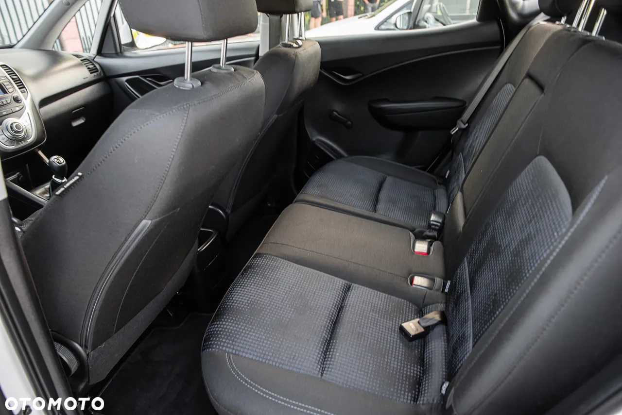 Hyundai ix20 1.4 BlueDrive Comfort - 21