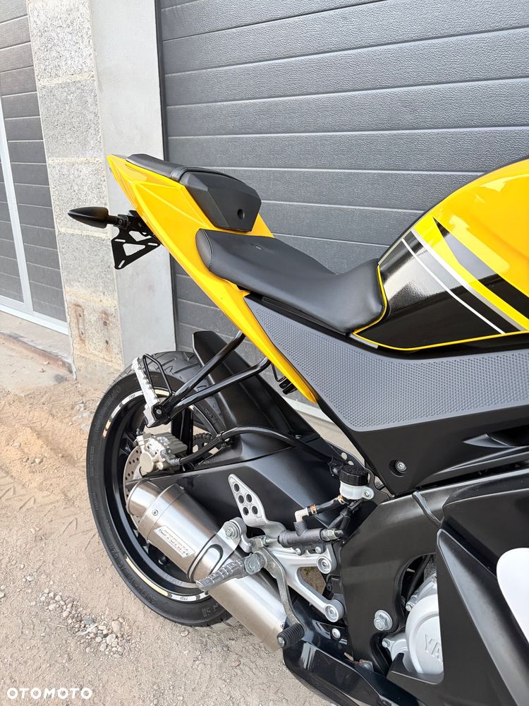 Yamaha YZF - 2