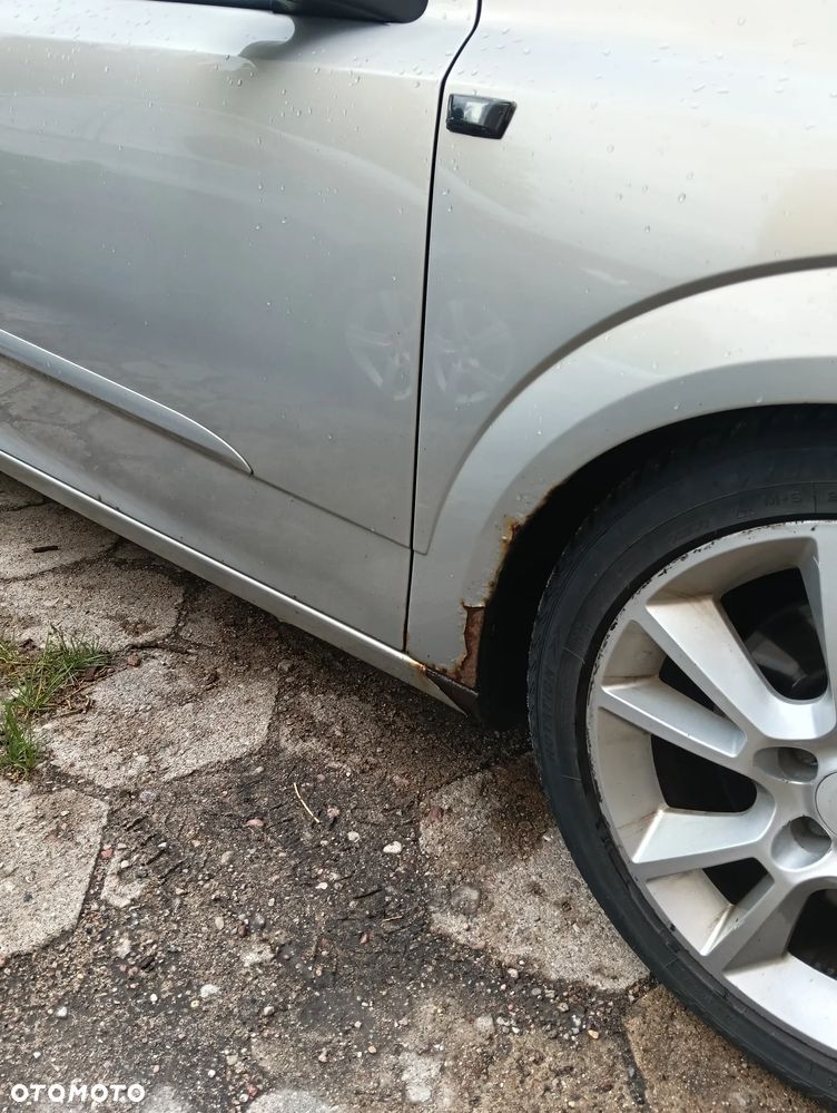 Opel Astra 2.0 Turbo Cosmo - 3
