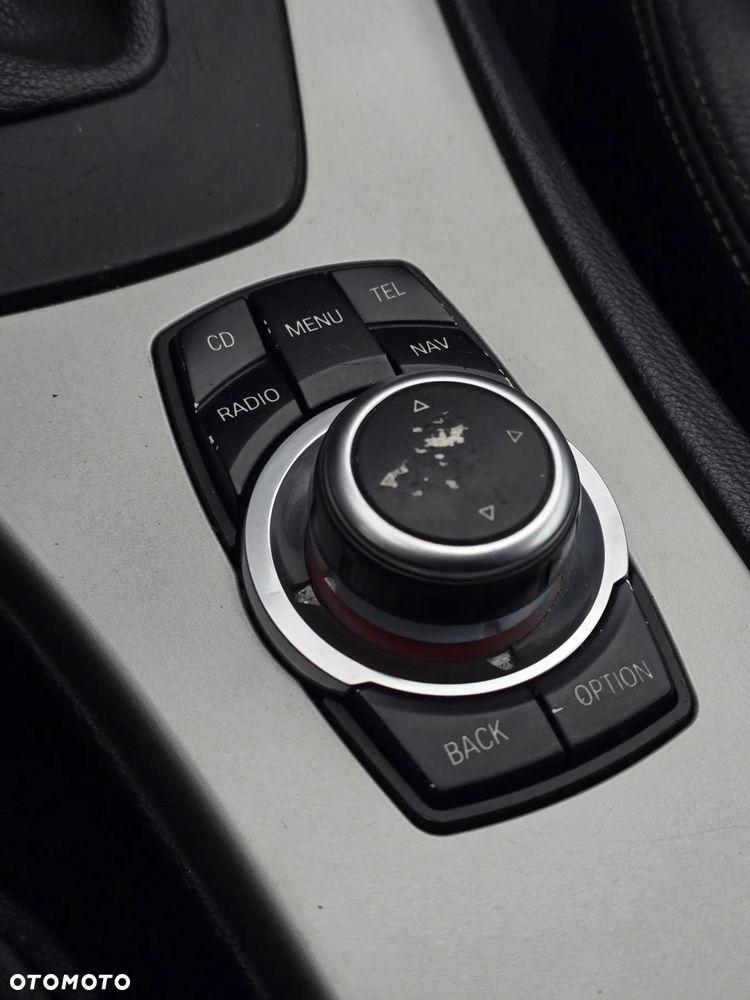 BMW Seria 3 330i xDrive Edition Sport - 30