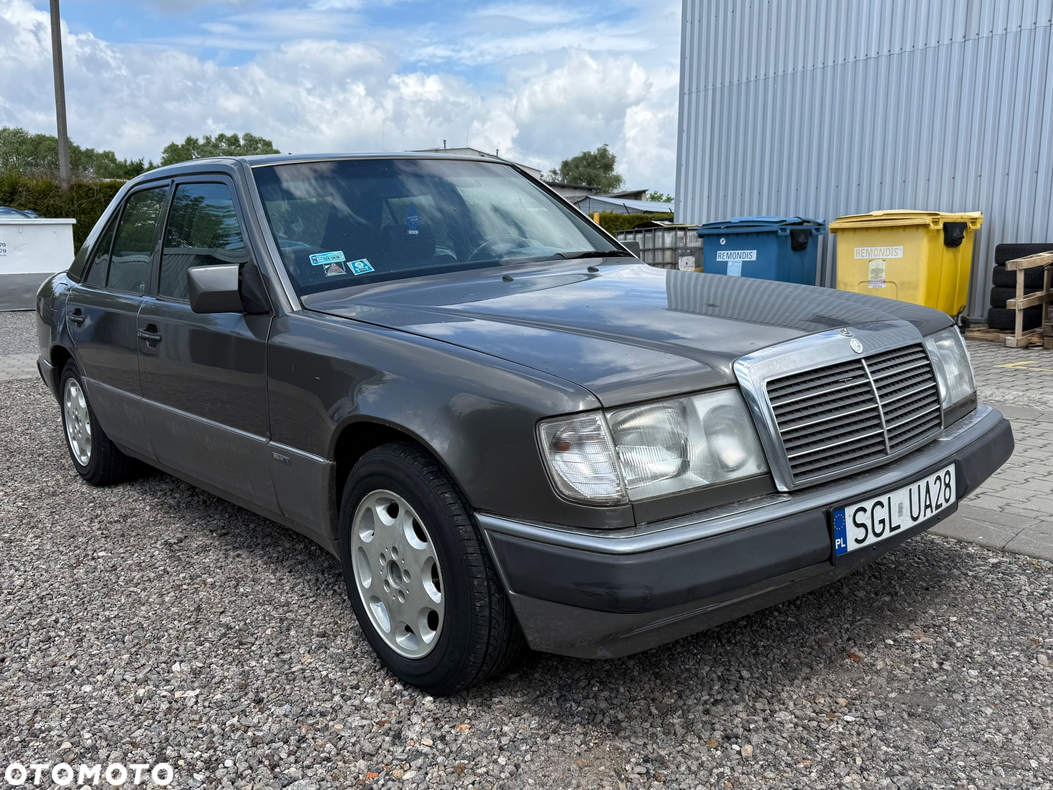 Mercedes-Benz W124 (1984-1993) - 12
