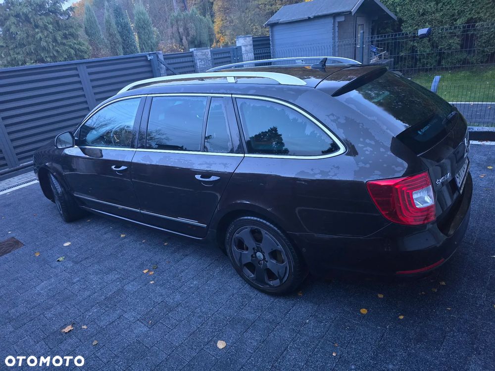 Skoda Superb 2.0 TDI Elegance DSG - 7