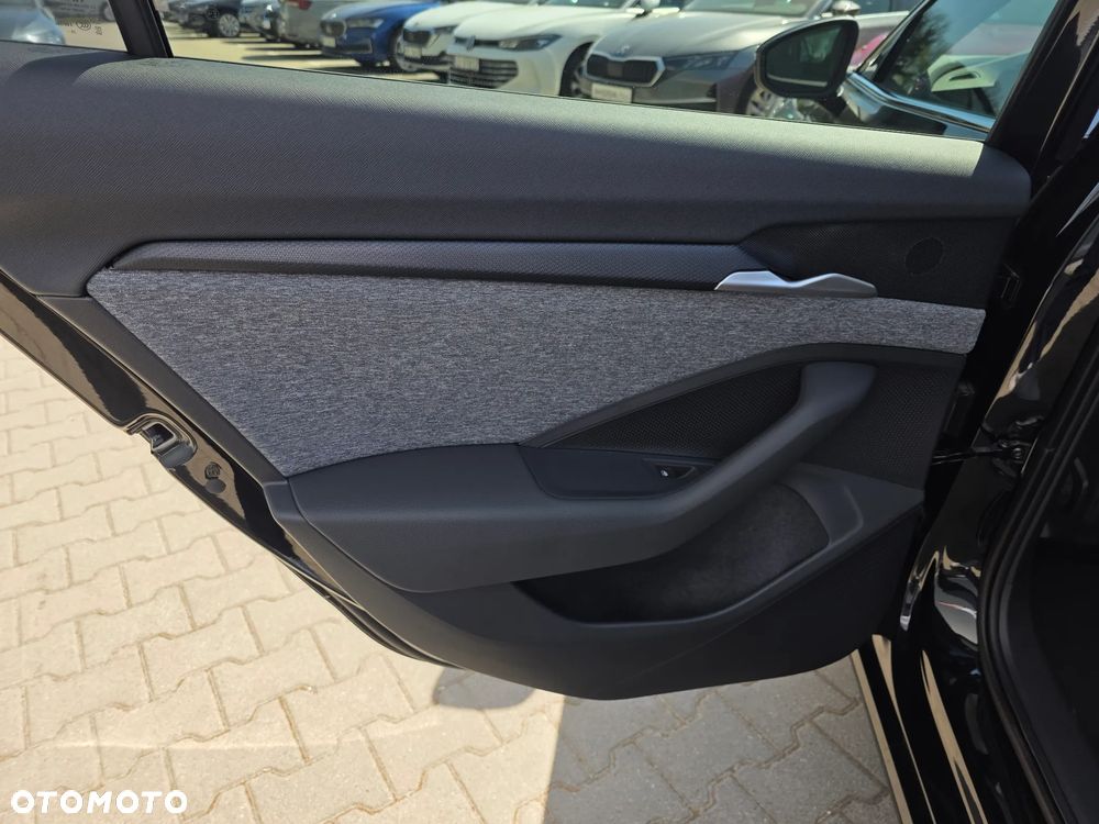 Skoda Superb 2.0 TDI SCR Selection DSG - 10