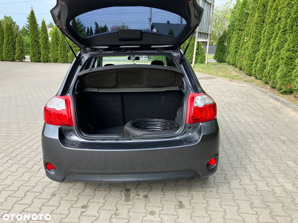 Toyota Auris - 17