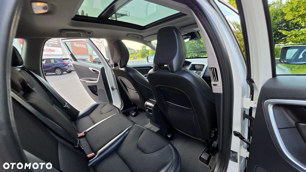 Volvo XC 60 D4 Geartronic Ocean Race - 37