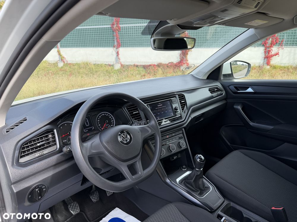 Volkswagen T-Roc - 13