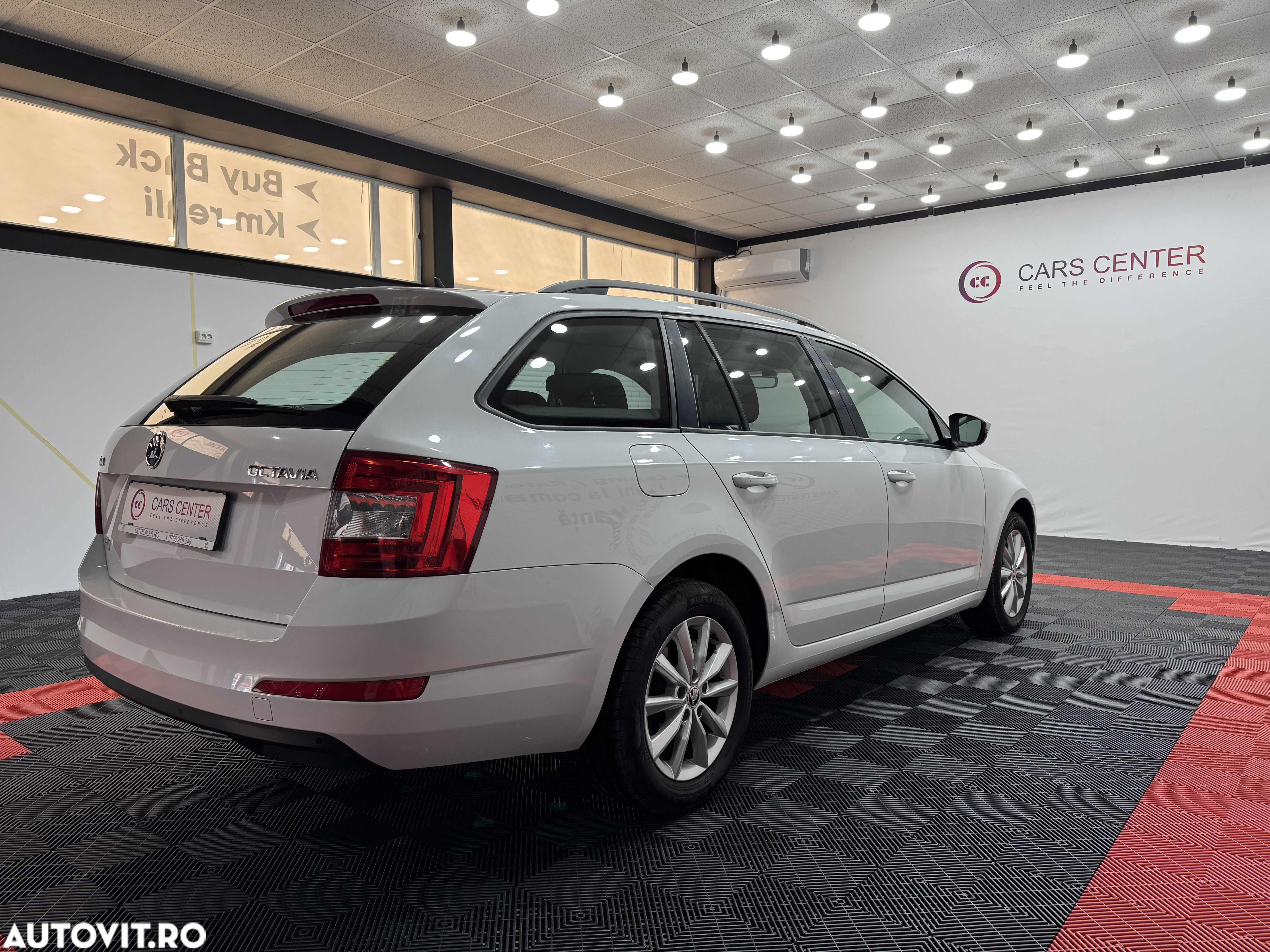 Skoda Octavia 1.6 TDI DSG Style - 5
