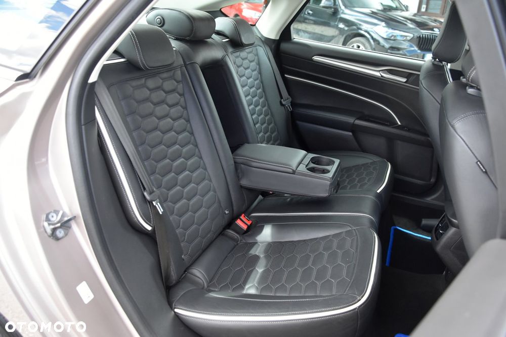 Ford Mondeo 2.0 Start-Stopp CVT Vignale - 26