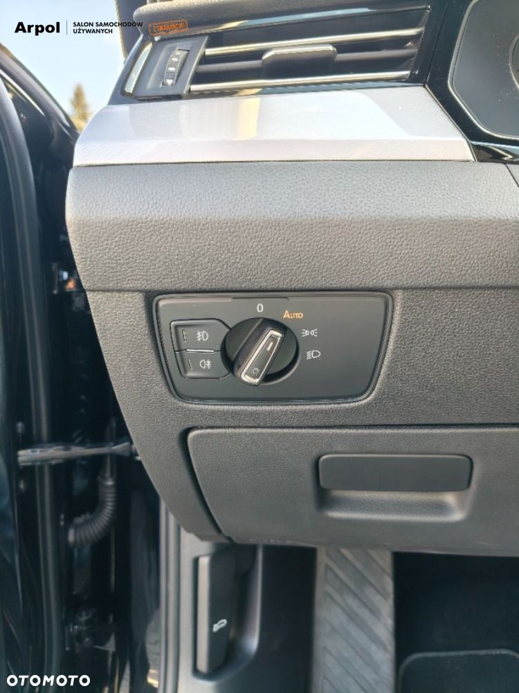 Volkswagen Passat - 13