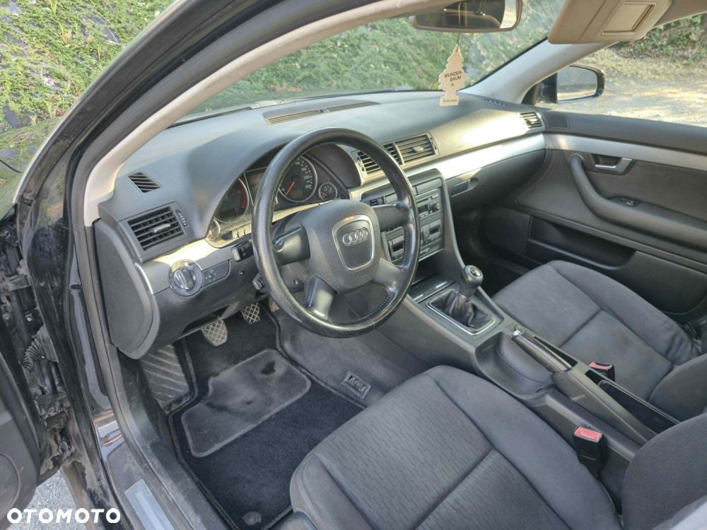 Audi A4 Avant 2.0 TDI DPF - 10
