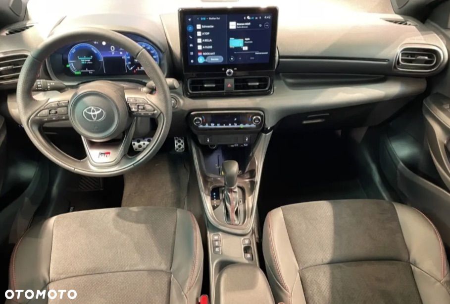Toyota Yaris Hybrid 1.5 GR Sport - 7