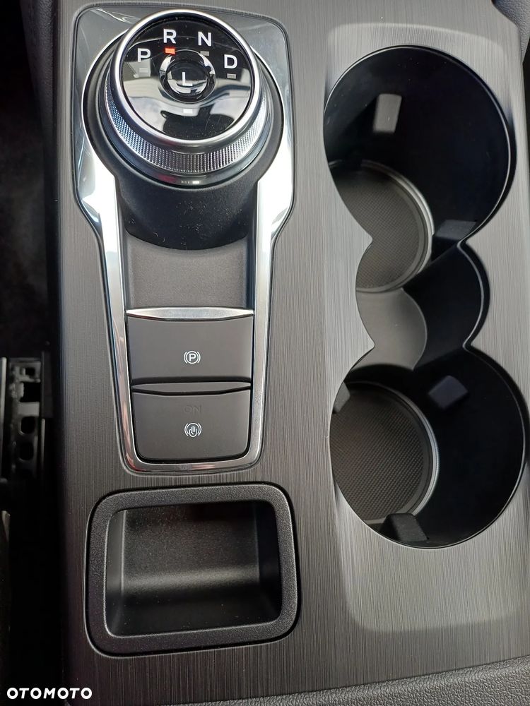 Ford Kuga 2.5 FHEV AWD Titanium eCVT - 23