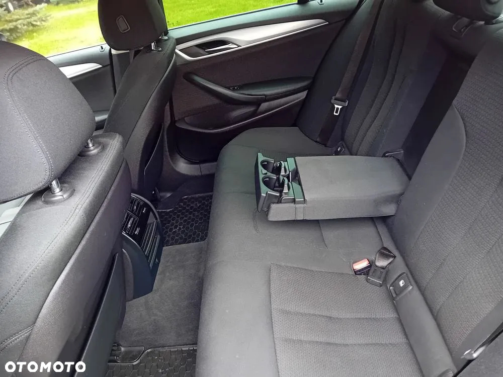 BMW Seria 5 520d Efficient Dynamics - 10