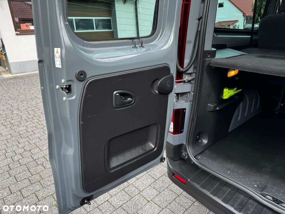 Renault Trafic - 27