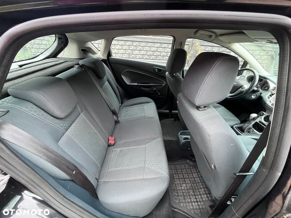 Ford Fiesta - 8
