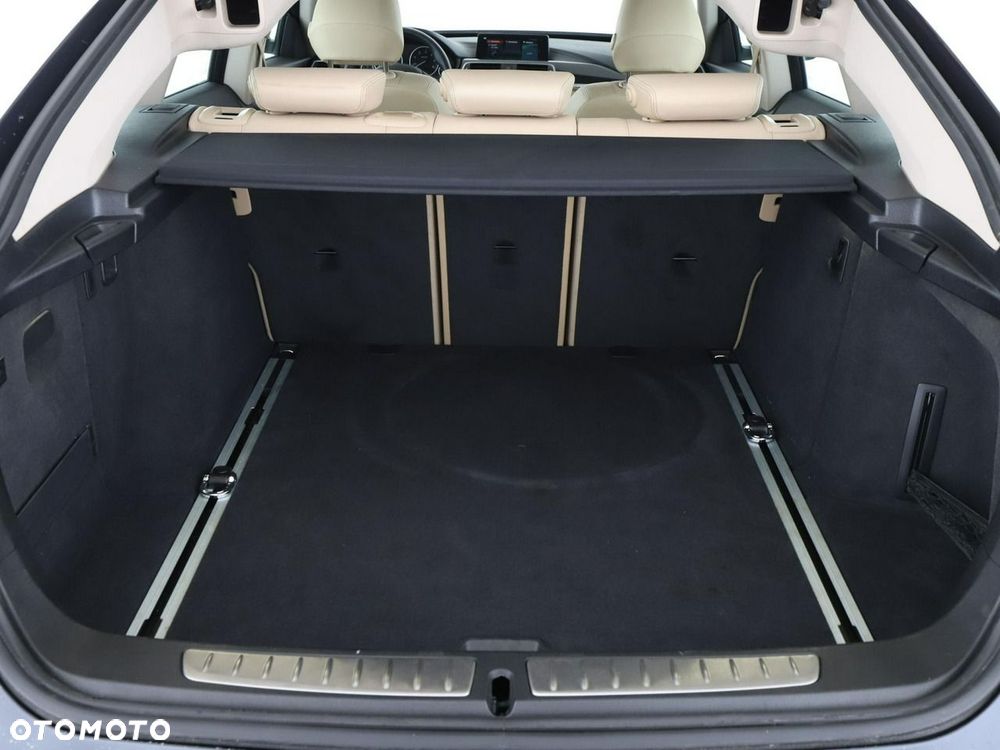 BMW Seria 3 320d Luxury Line - 21