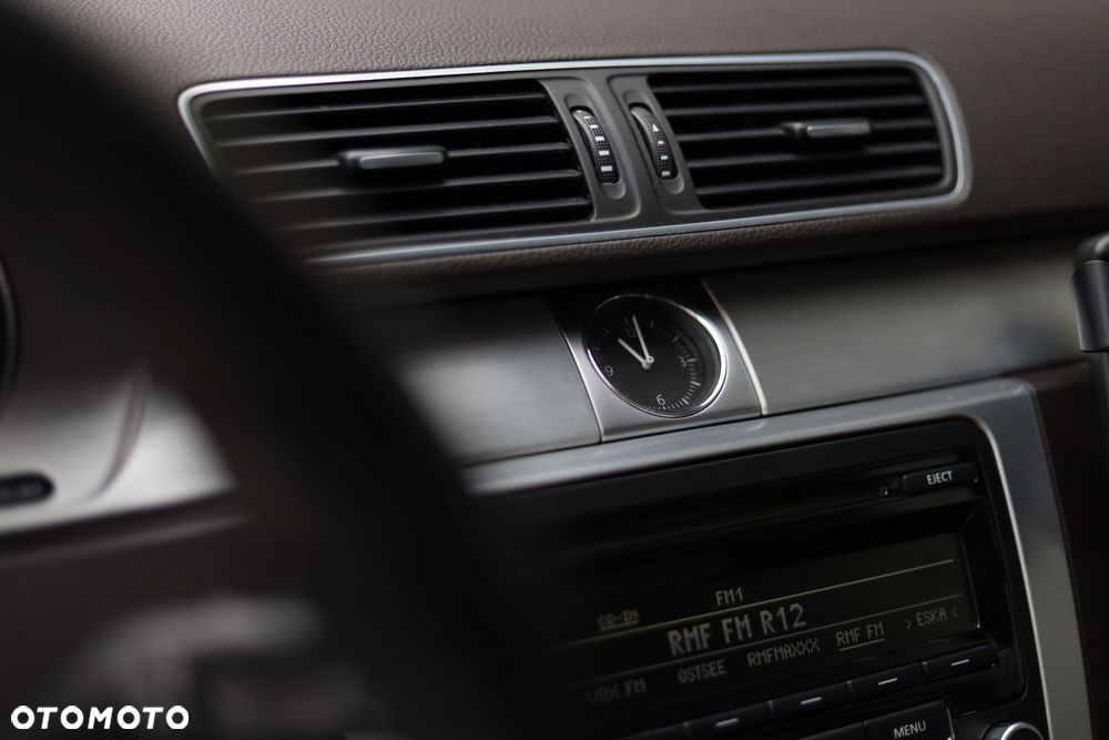 Volkswagen Passat 2.0 Blue TDI SCR Highline - 13