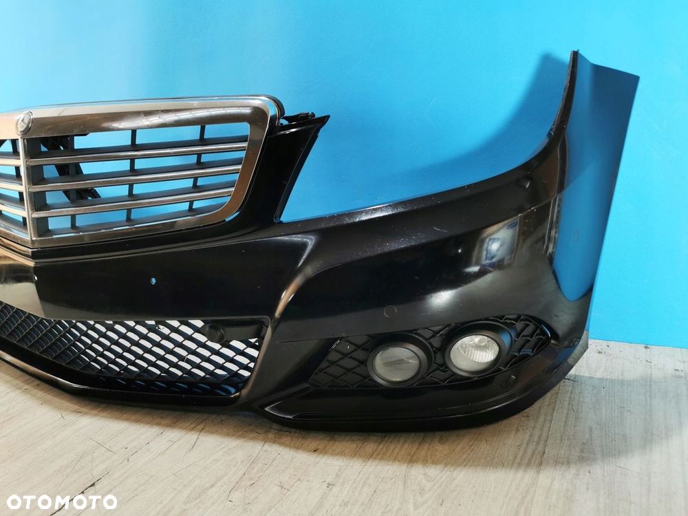 Mercedes C-Klasa W204 Lift zderzak przód przedni PDC C197 - 3