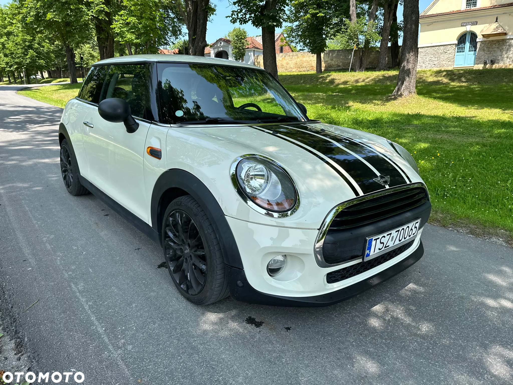 MINI ONE - 3