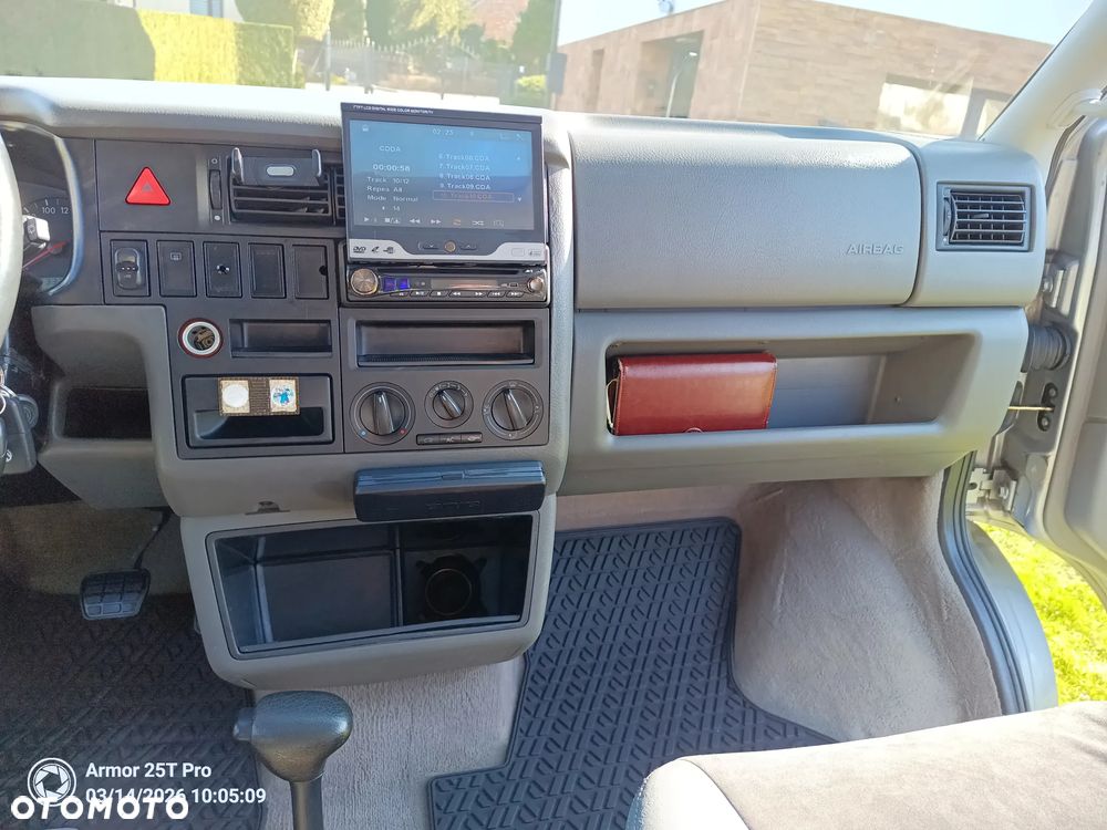 Volkswagen Transporter - 25