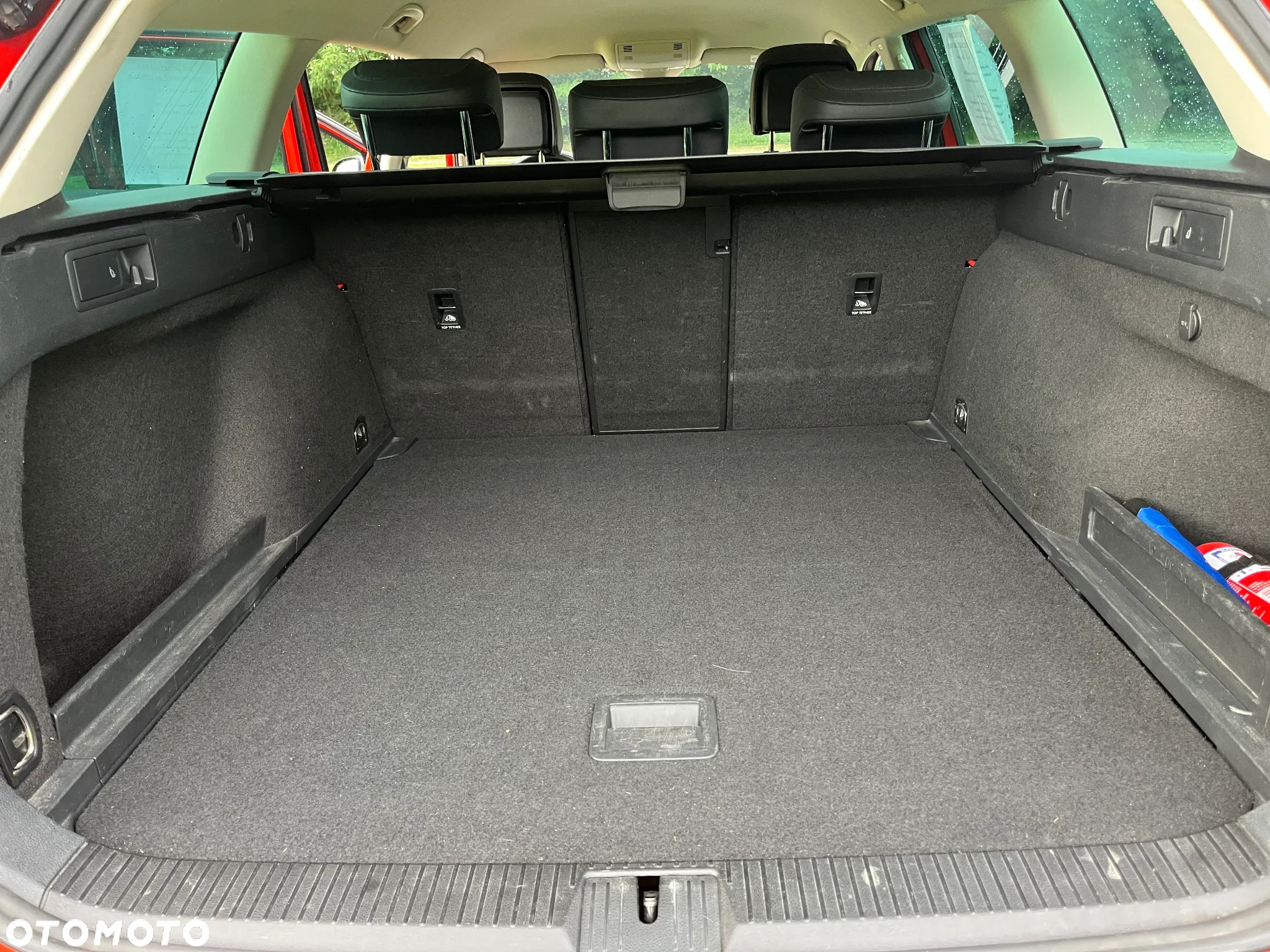 Volkswagen Passat - 13