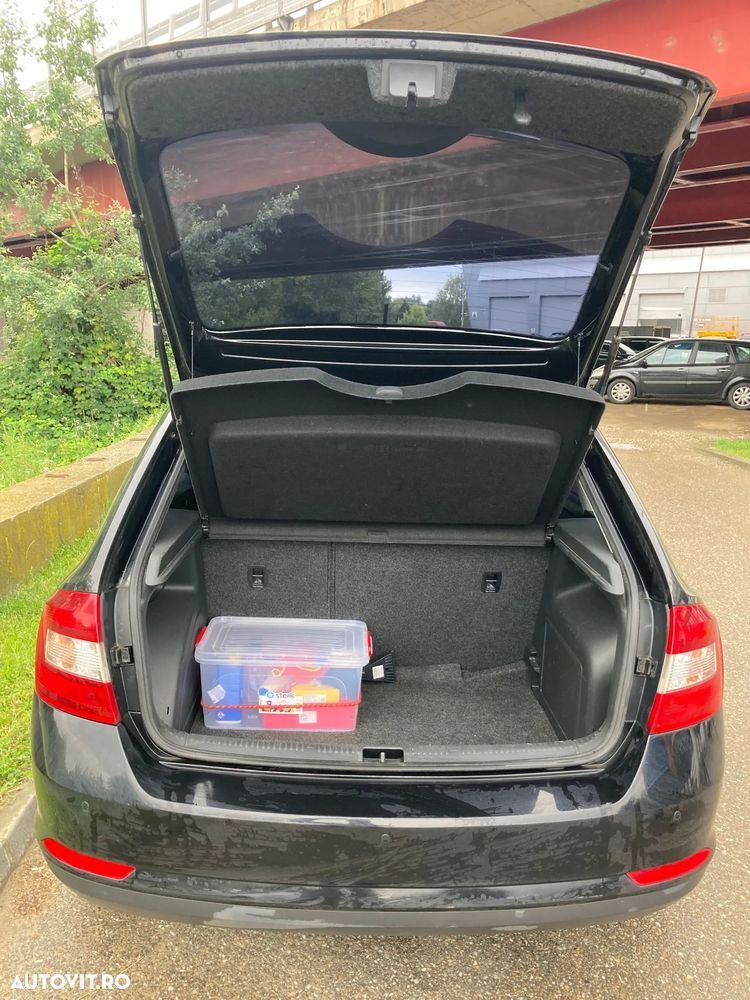 Skoda RAPID Spaceback 1.6 TDI Elegance - 2