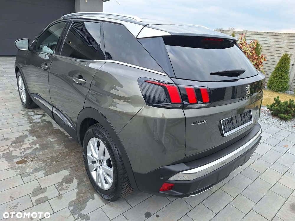 Peugeot 3008 - 23