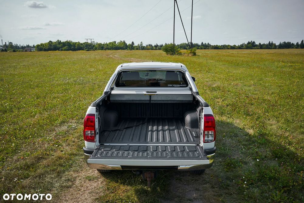 Toyota Hilux 2.4 D-4D Double Cab SR5 4x4 - 12
