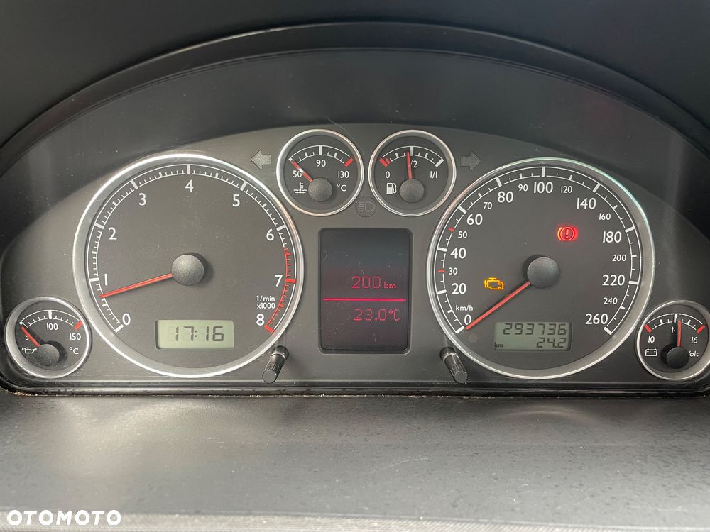 Volkswagen Sharan 2.8 V6 Highline 4Mot - 11