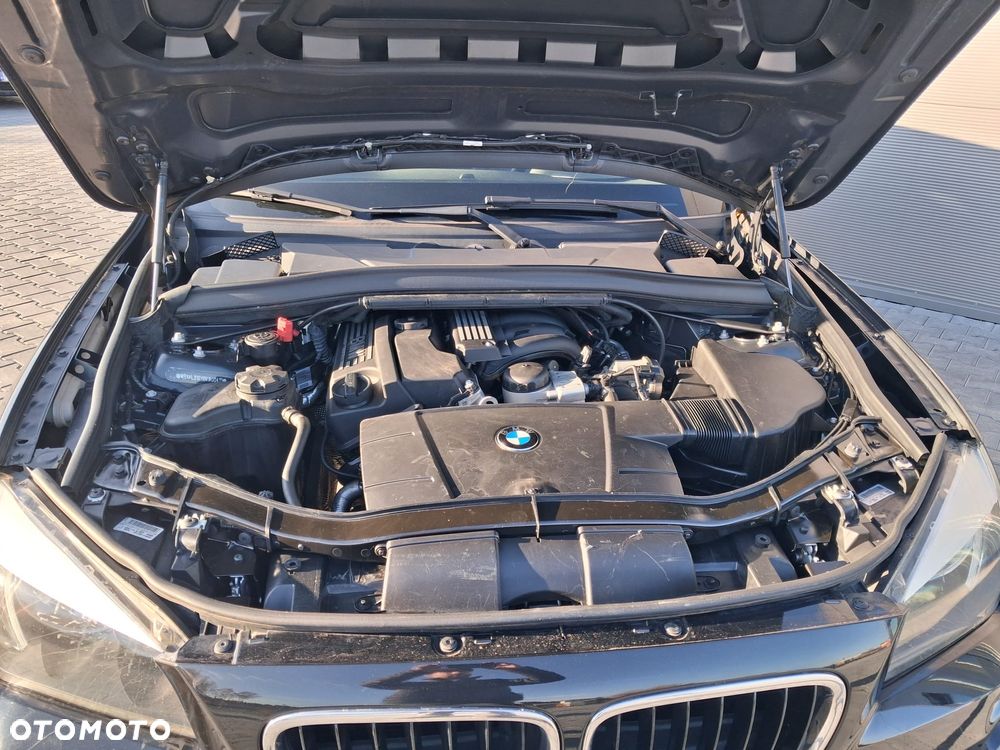 BMW X1 sDrive18i Sport Line - 22