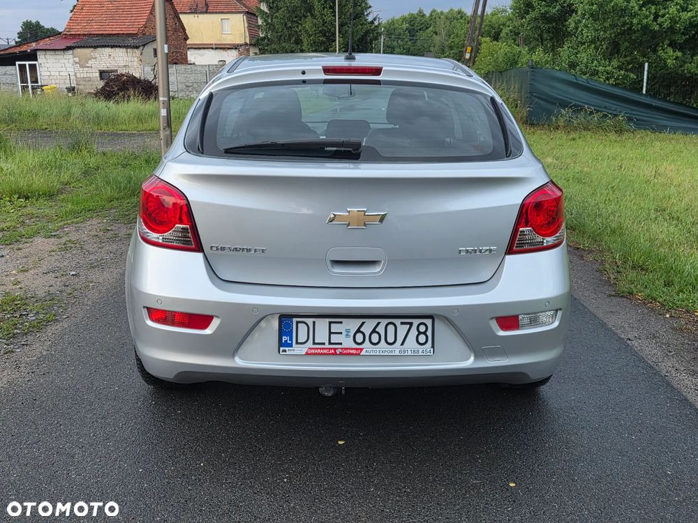 Chevrolet Cruze 1.6 - 8