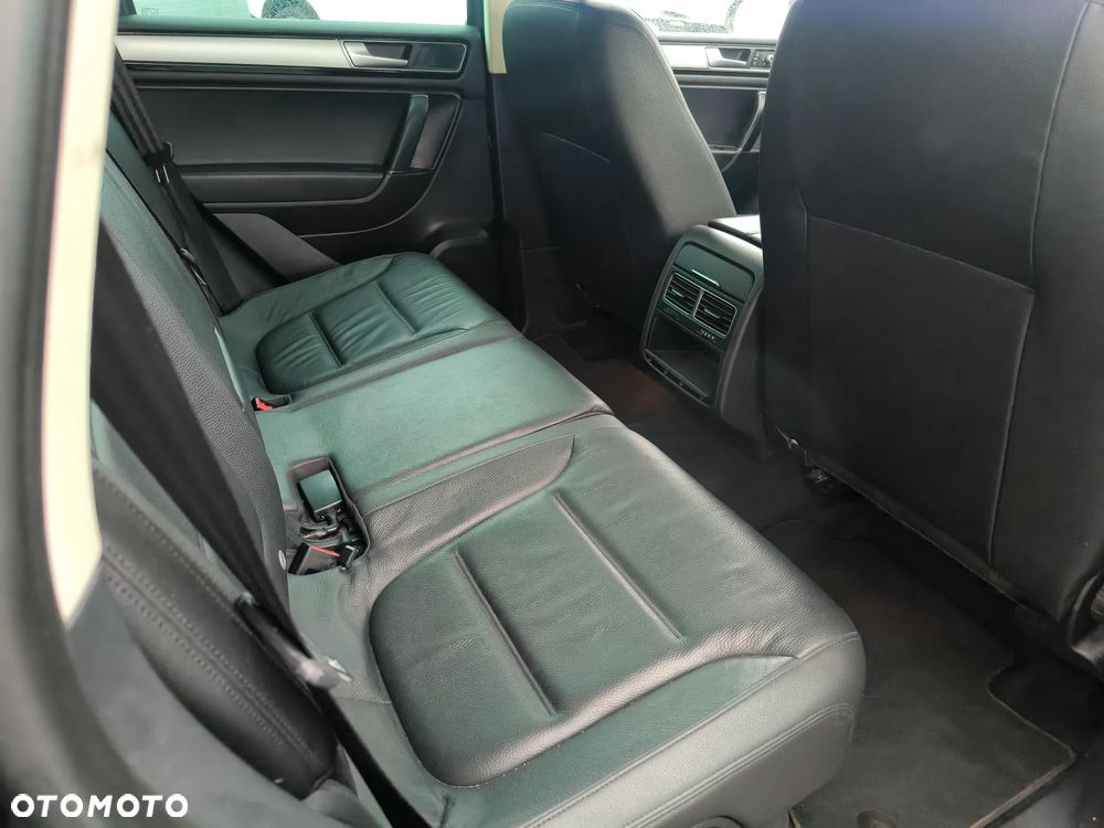Volkswagen Touareg 3.0 V6 TDI BMT - 12