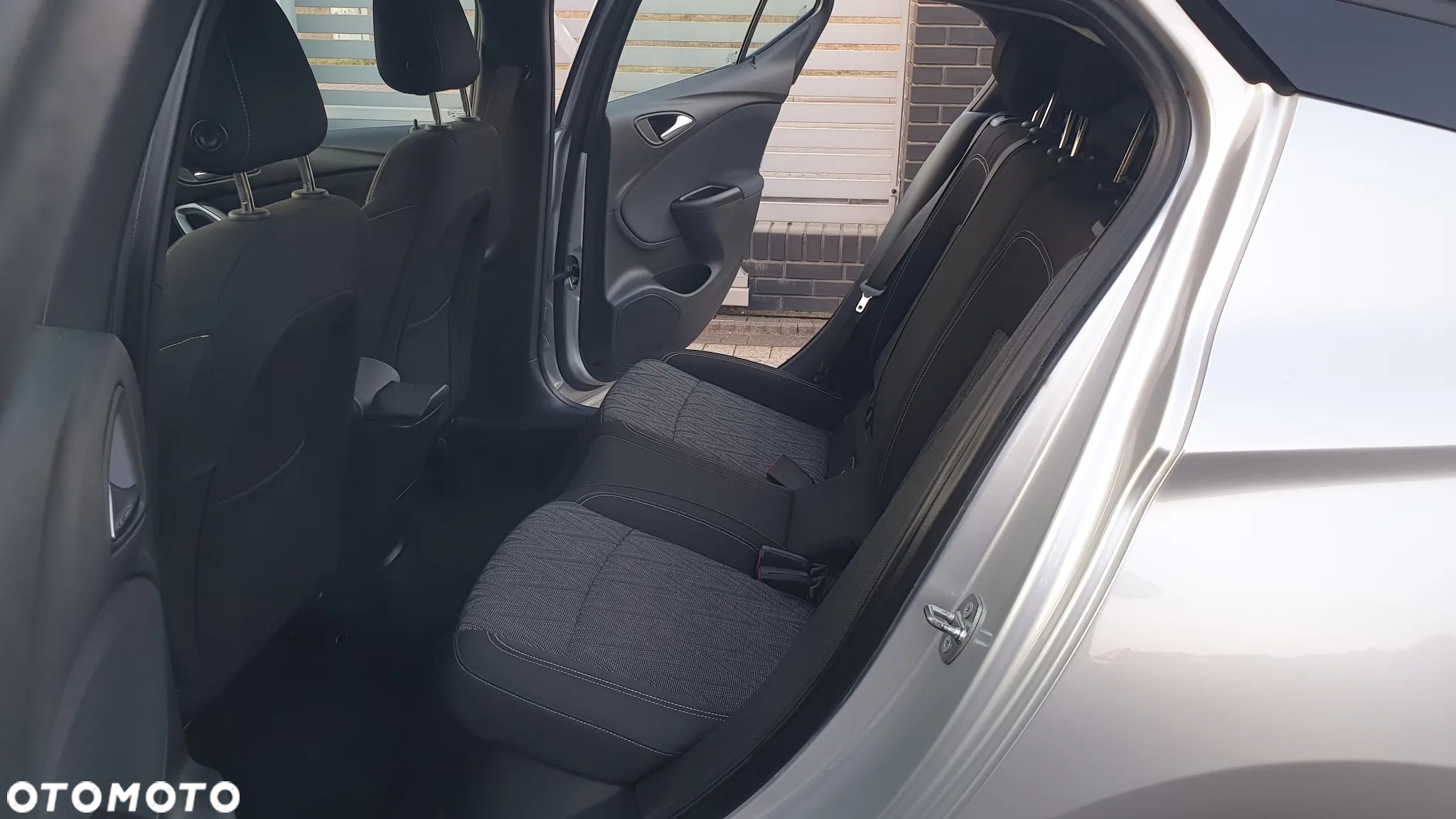 Opel Astra 1.2 Turbo Start/Stop Elegance - 17