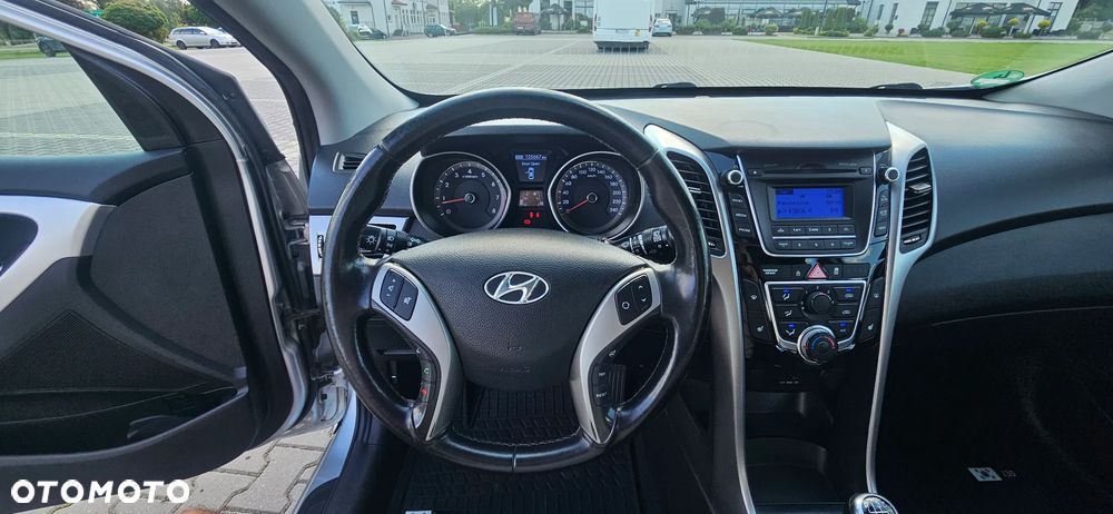 Hyundai i30 - 21