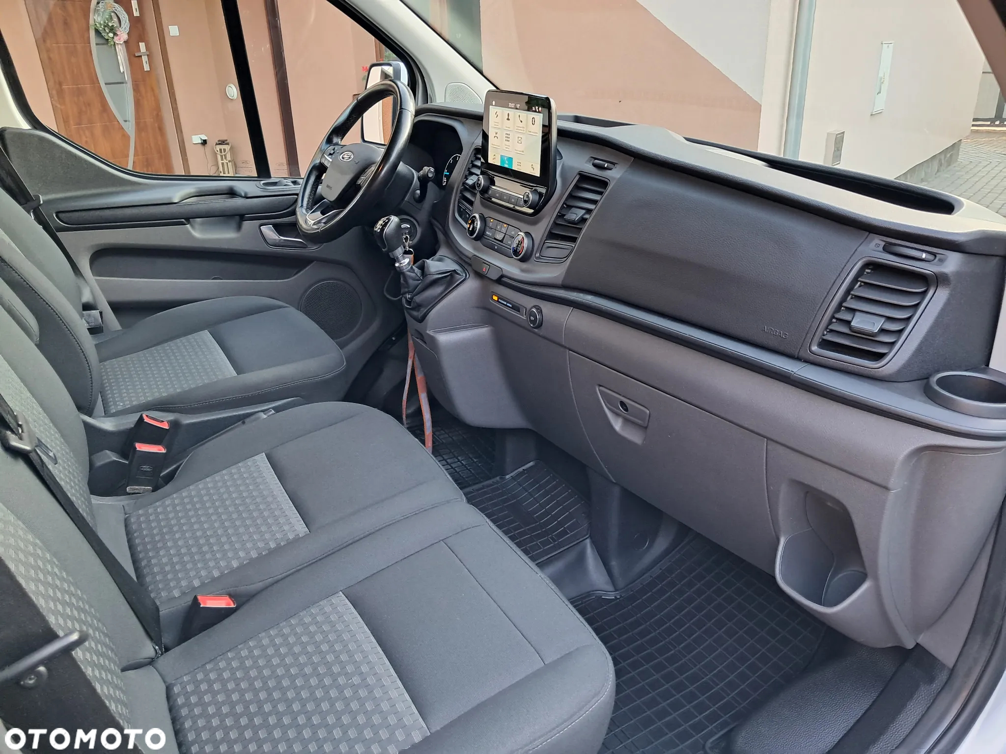 Ford Transit Custom 290 L1H1 Limited - 14