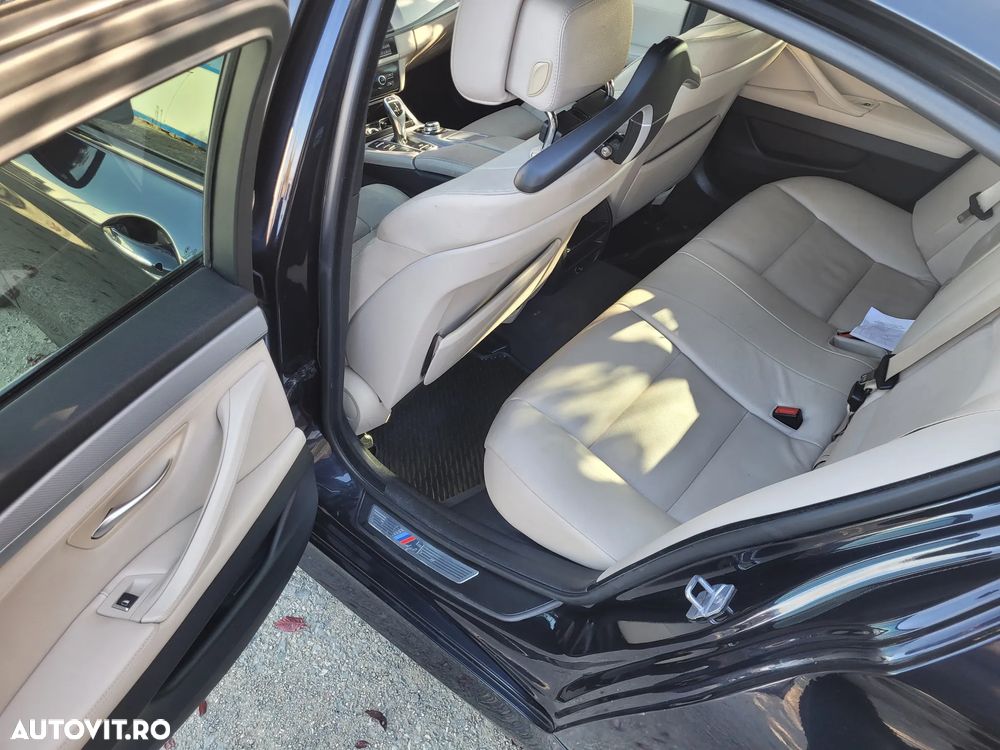 BMW Seria 5 525d xDrive - 5