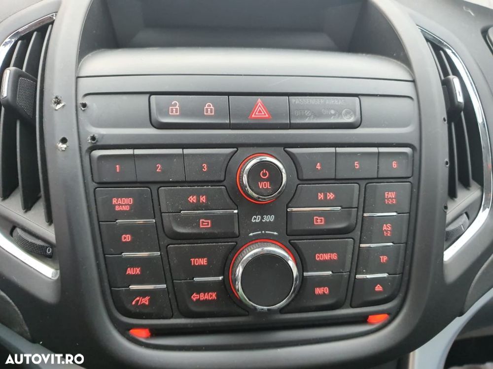 RADIO CD OPEL ZAFIRA C - 1