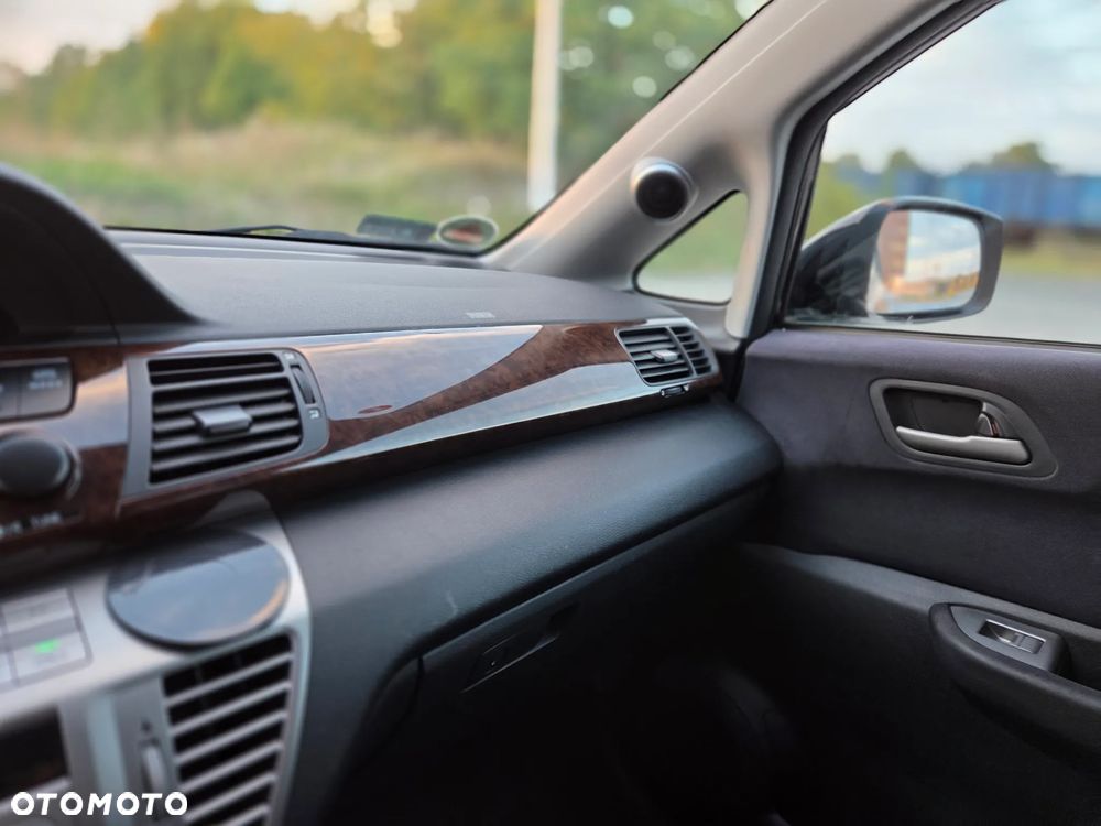 Honda FR-V 2.0 Executive - 19